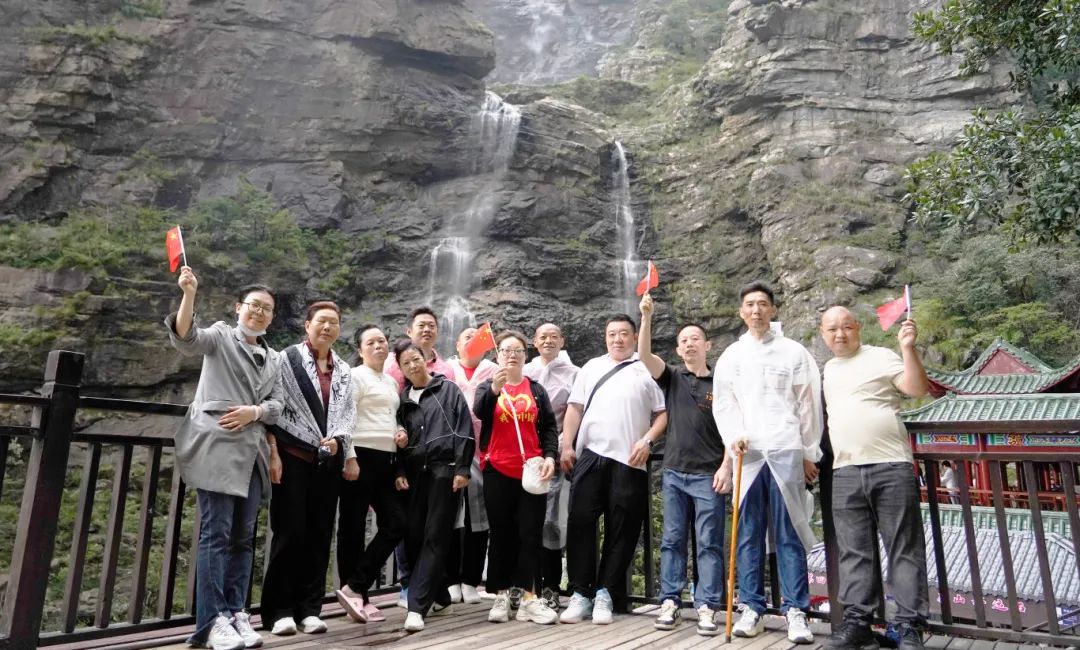 管家婆马报彩图