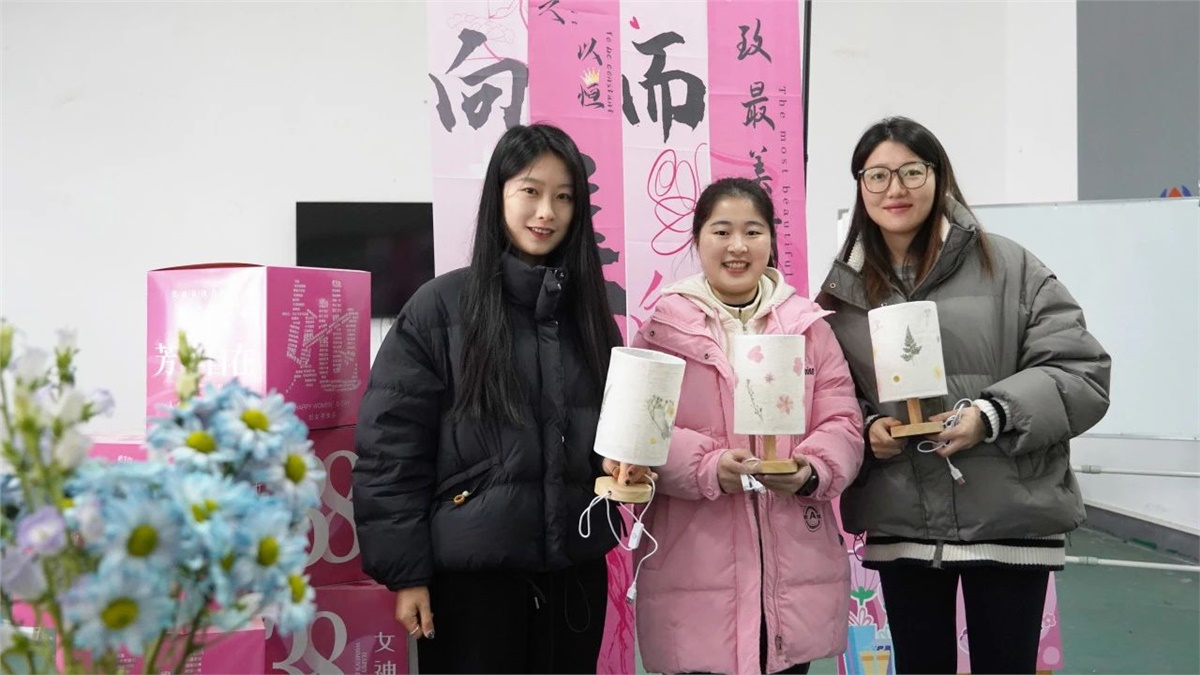 管家婆马报彩图
